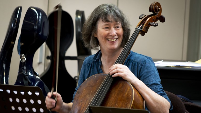 undefinedJenny Curtis Cellist