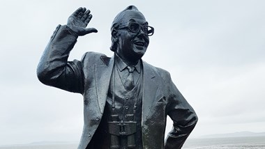 Bring Me Sunshine – The lives and work of Morecambe and Wise